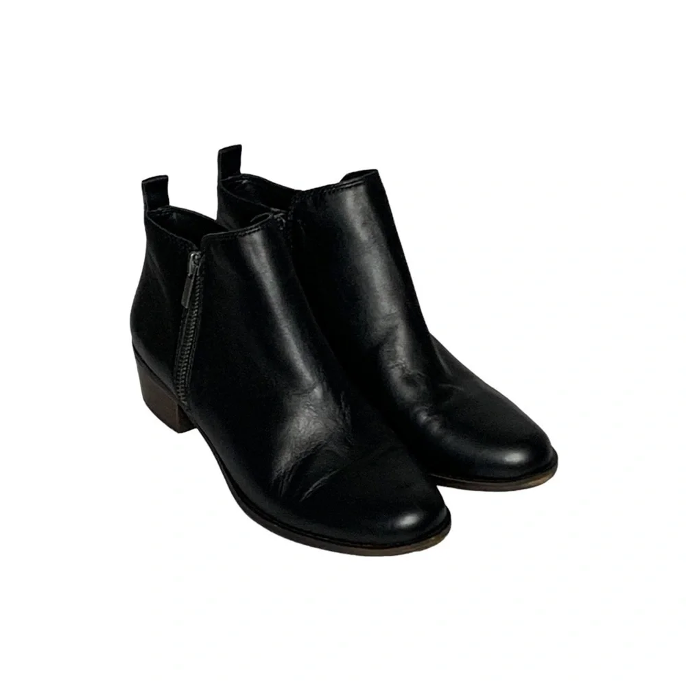 Lucky Brand LK-Basal black leather ankle Booties. Size 7.5M‎